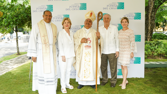 Parque Cementerio Puerta del Cielo  celebra misa y acto conmemorativo para el D&iacute;a de las Madres