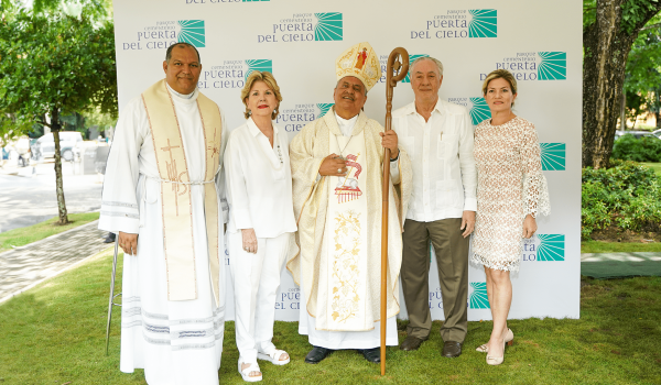 Parque Cementerio Puerta del Cielo  celebra misa y acto conmemorativo para el D&iacute;a de las Madres