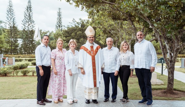 Parque Cementerio Puerta del Cielo celebra emotiva misa en honor a las madres