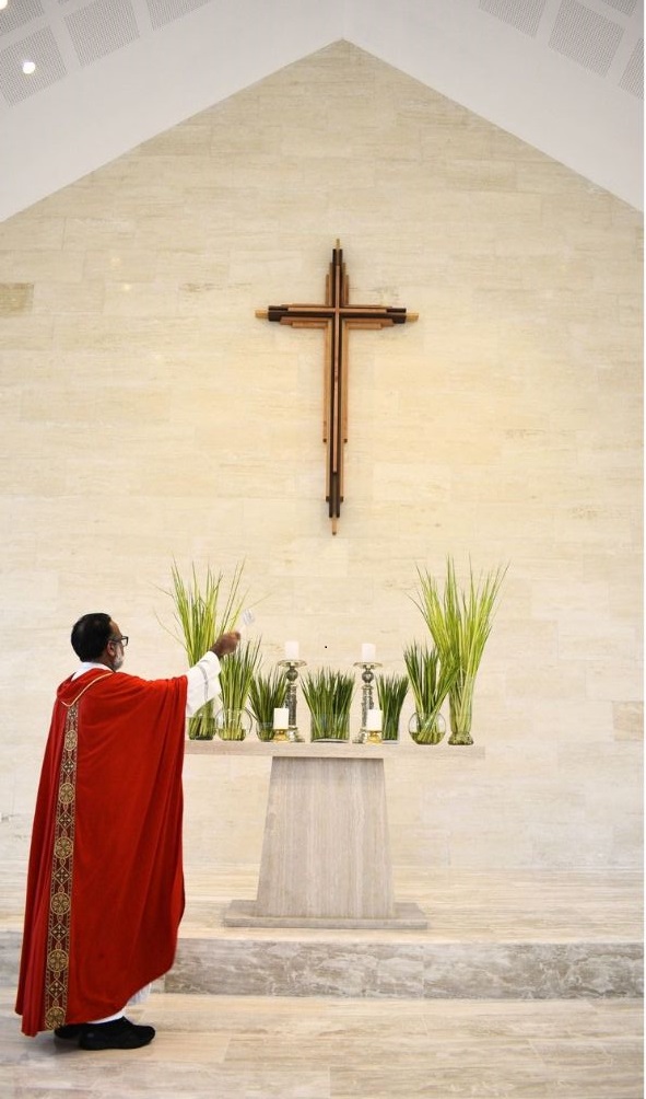 Parque Cementerio Puerta del Cielo celebra el Domingo de Ramos con la Bendición de palmas en su Iglesia Cristo Resucitado