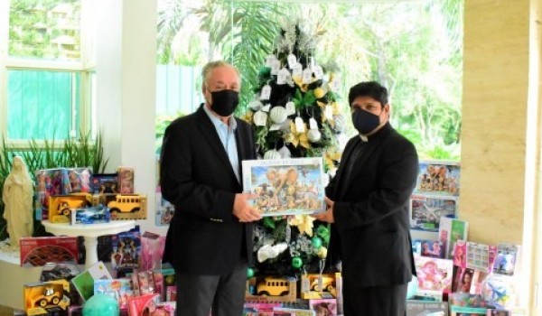 Puerta del Cielo regal&oacute; Felicidad a los ni&ntilde;os de su Comunidad