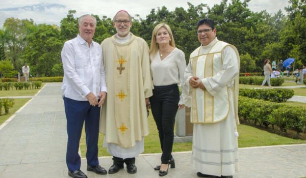 Se recuerda el valor de una madre en Parque Cementerio Puerta del Cielo 